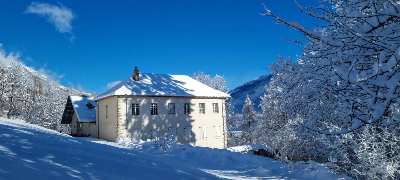 Maison Cimarron Chateauroux-les-Alpes Exterior photo